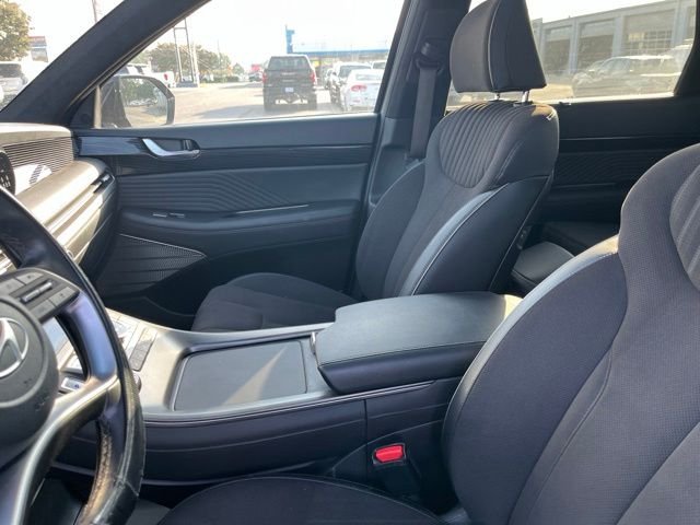 Used 2025 Black Hyundai Calligraphy Night Edition image 9