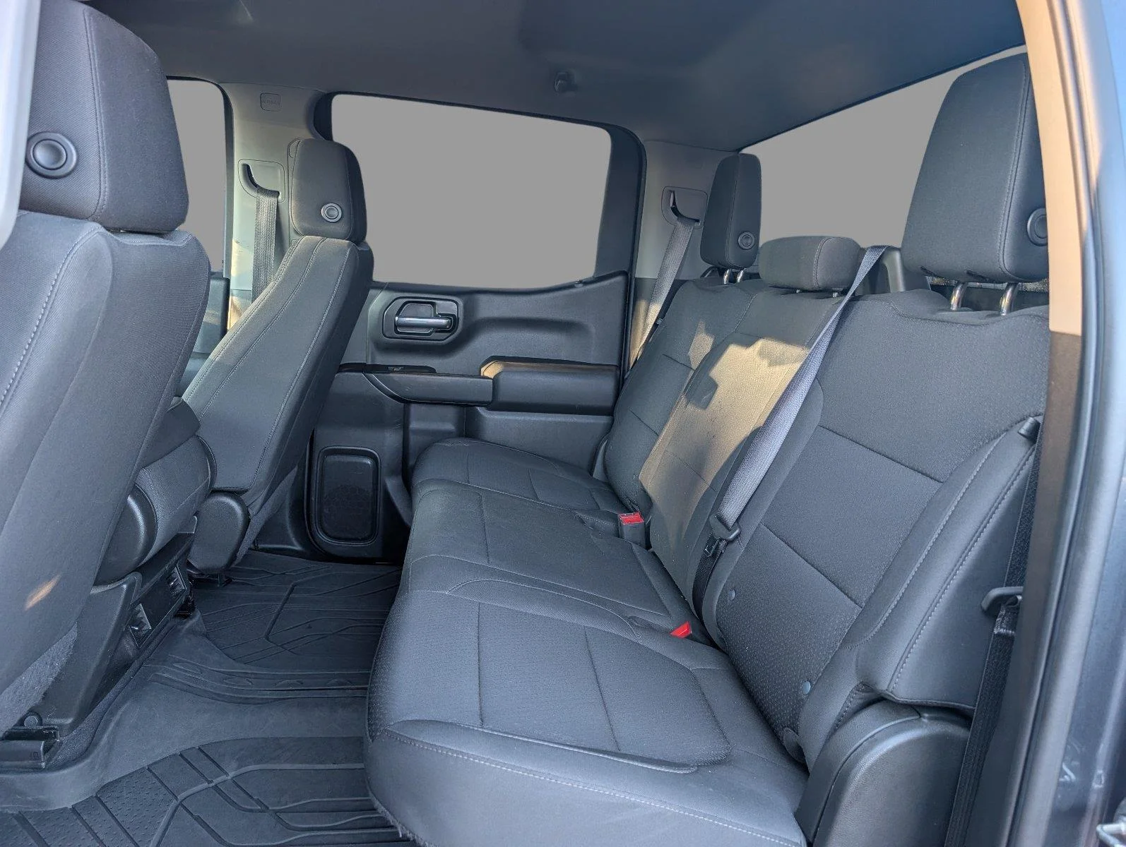 Used 2022 SHADOW GRAY METALLIC Chevrolet Custom image 33