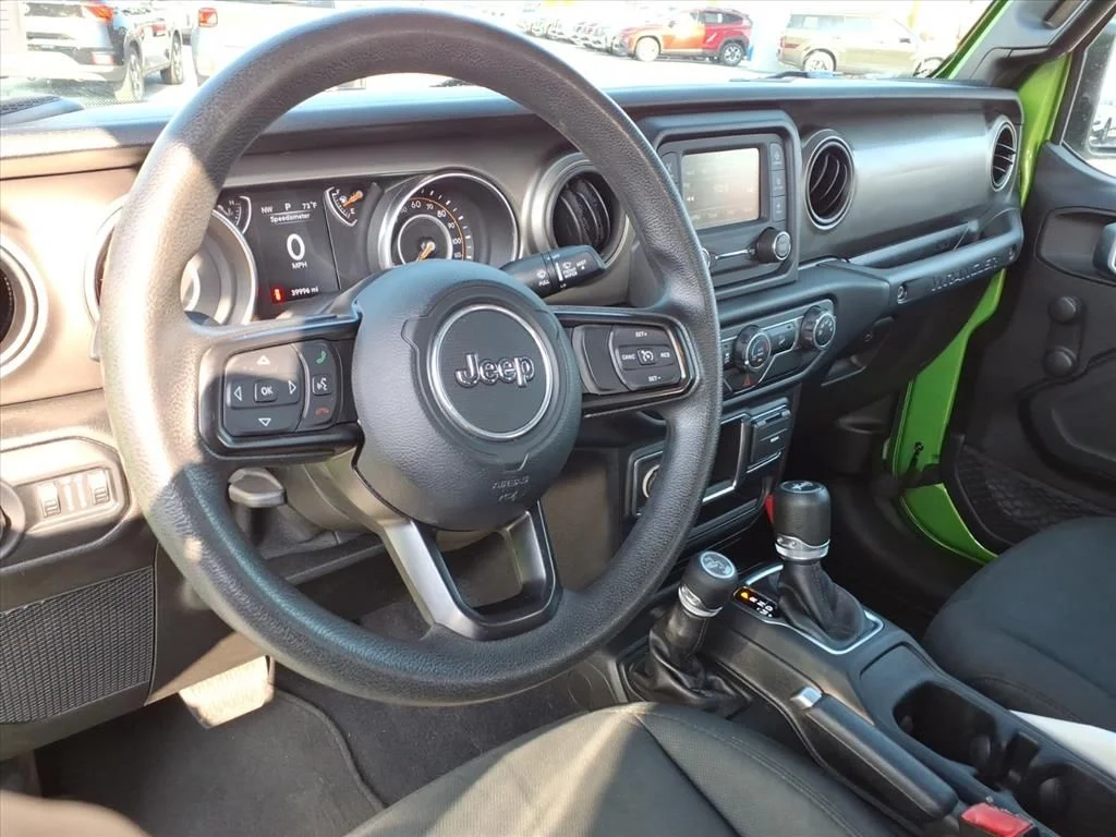 Used 2019 Green Jeep Unlimited Sport image 17