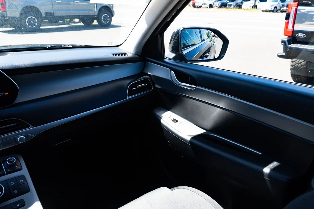 Used 2021 Black Hyundai SEL image 10