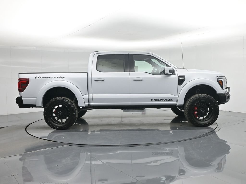 New 2025 Space White Metallic Ford Lariat image 29