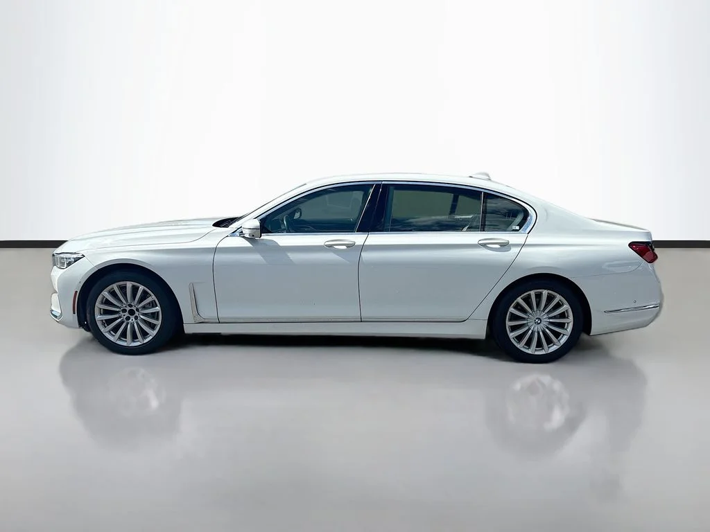 Used 2022 Alpine White BMW 740i image 6