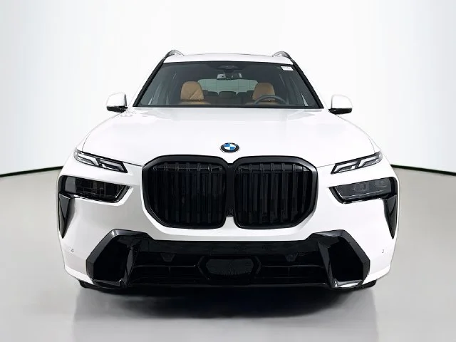 Used 2026 White BMW xDrive40i image 2
