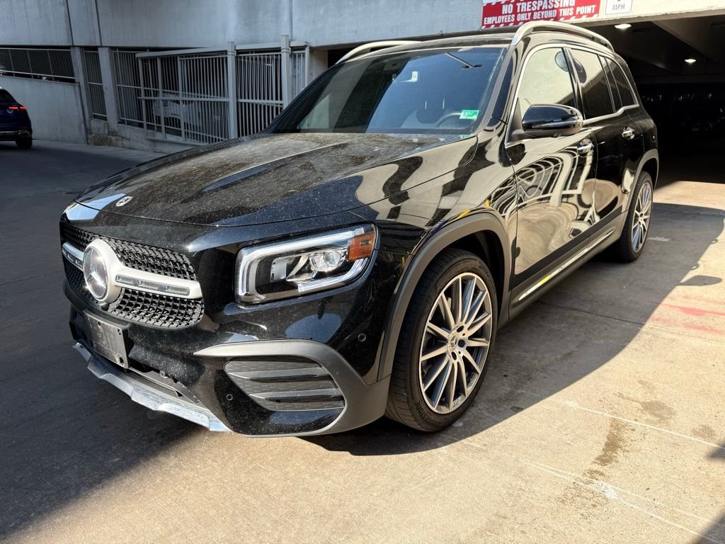 2023 Mercedes-Benz GLB GLB 250 4MATIC's photo