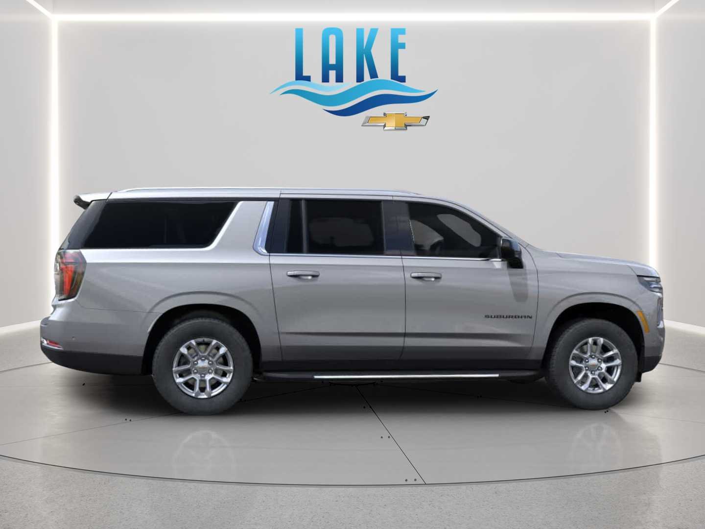 2026 Chevrolet Suburban LS - Photo 4