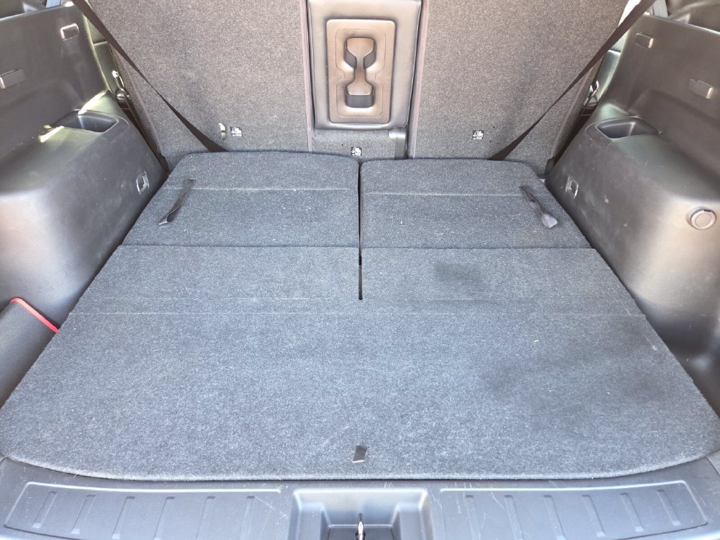 Used 2022  Mitsubishi  image 17
