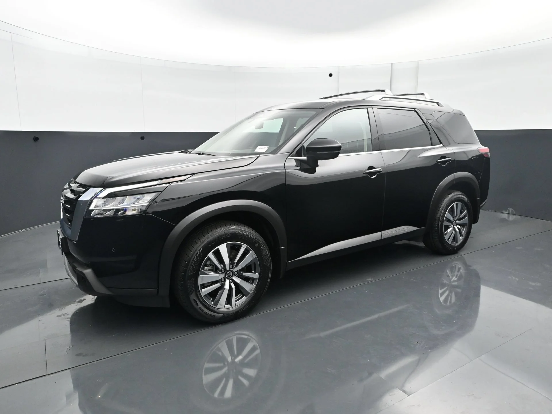 Used 2024 Nissan Pathfinder SL with VIN 5N1DR3CC4RC224345 for sale in Minneapolis, Minnesota