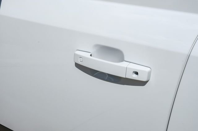 New 2026 Fuji White Land Rover S image 51