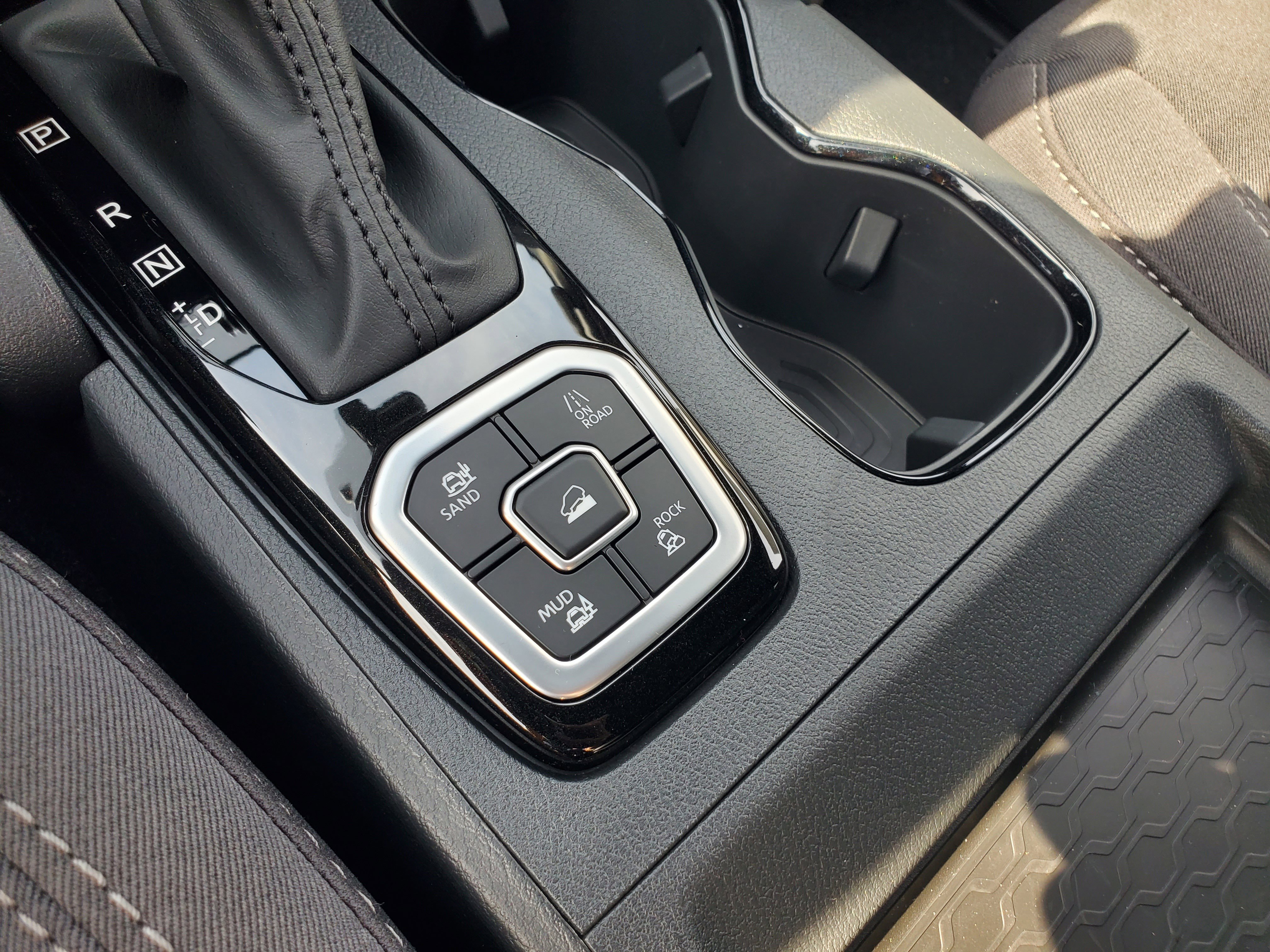 2026 Nissan Frontier SV - Photo 22