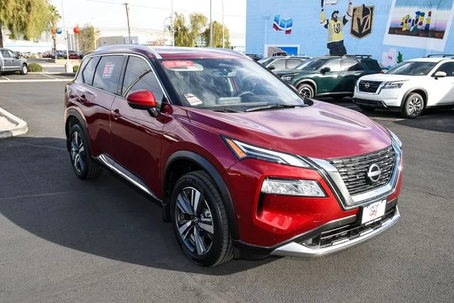 Used 2023 Red Nissan Platinum image 7