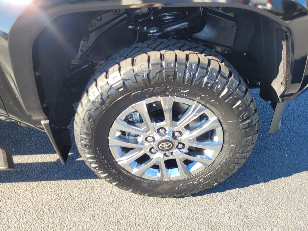 2025 Toyota Tacoma Limited - Photo 13