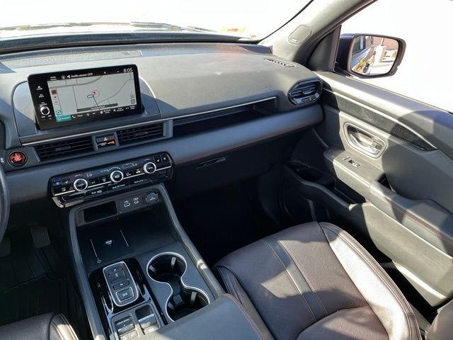 Certified Used 2025 Gray Honda Black Edition image 12