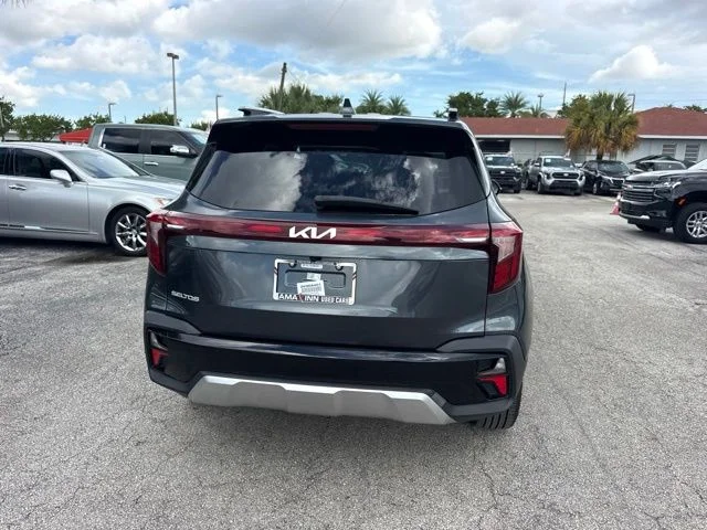 Used 2024 Gray Kia EX image 4