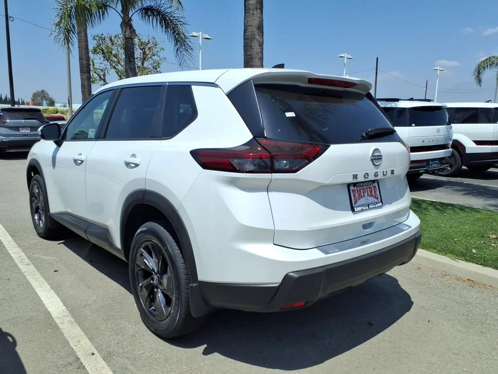 New 2026 Everest White Pearl TriCoat Nissan SV image 11