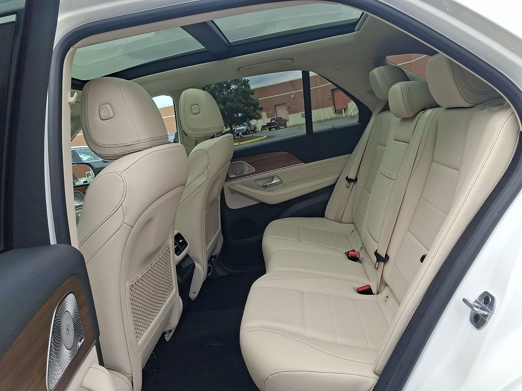 Certified Used 2026 Polar White Mercedes-Benz GLE 450 image 10