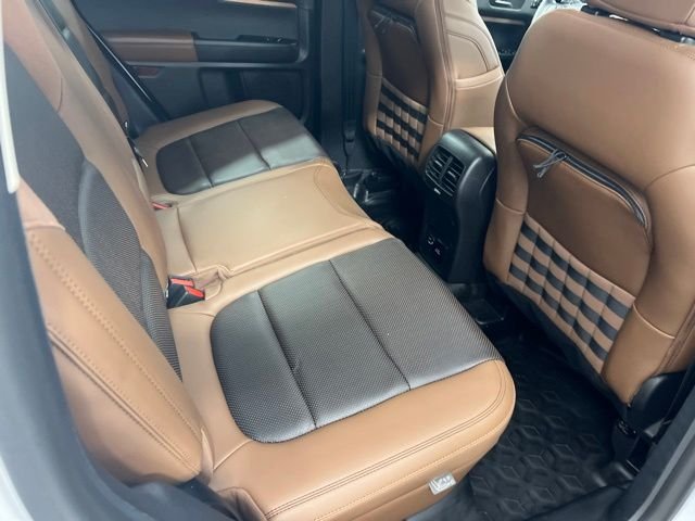 Used 2023 White Ford Badlands image 21