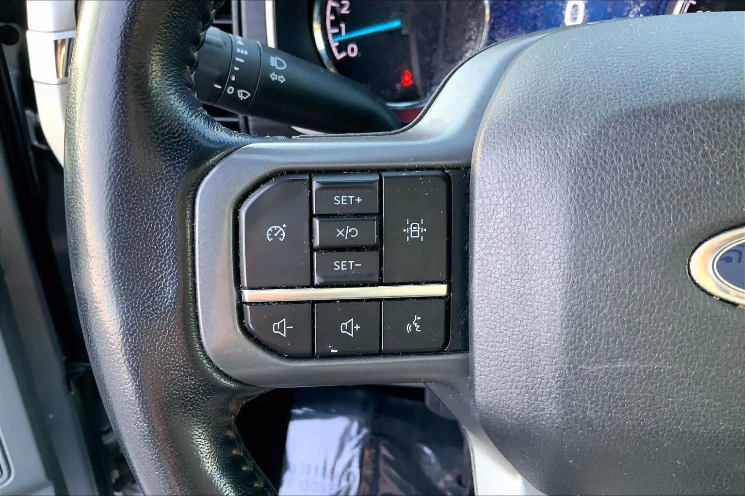 Used 2022 Iconic Silver Metallic Ford XLT image 22