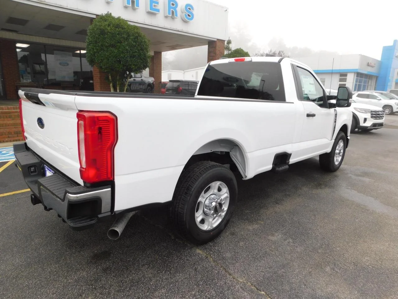 New 2026 Oxford White Ford F-350® XLT image 9