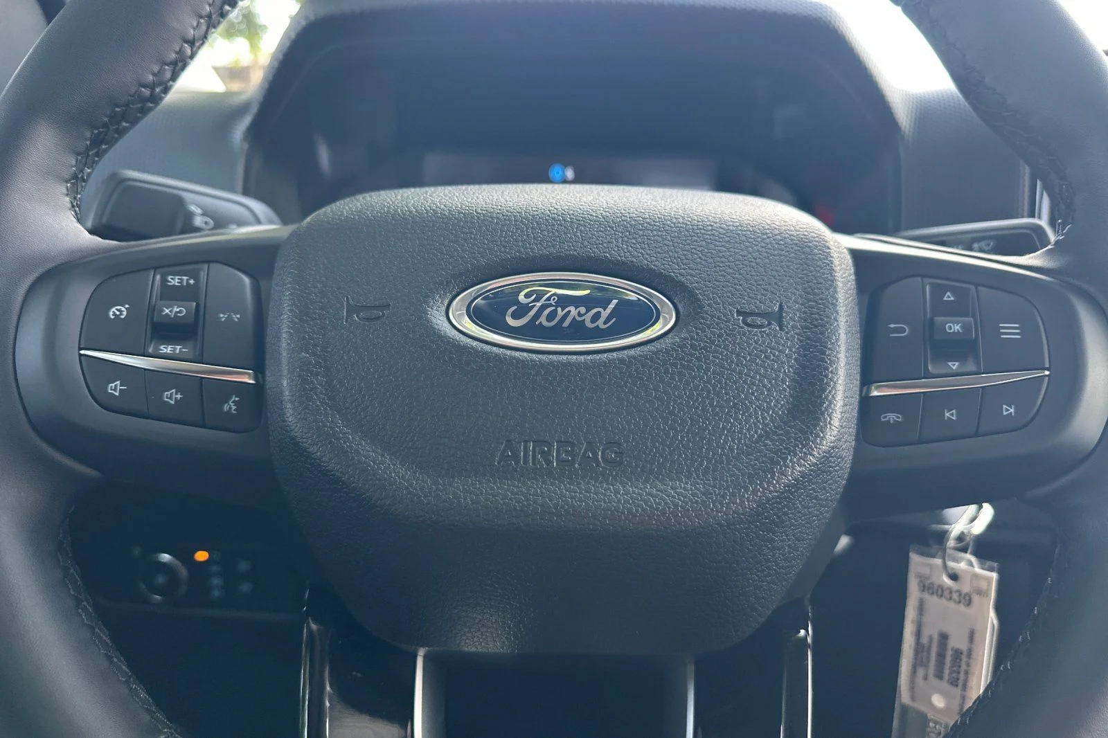 New 2026 Carbonized Gray Metallic Ford XLT image 18