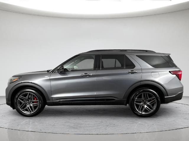 New 2026 Carbonized Gray Metallic Ford ST-Line image 31