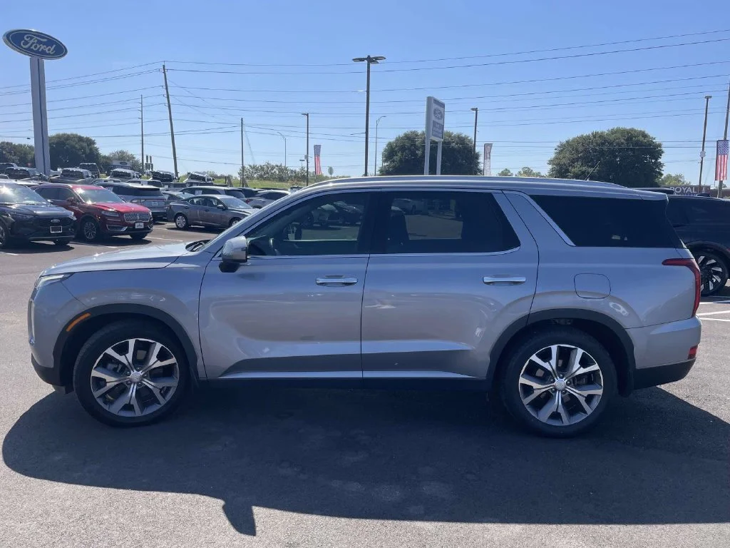 Certified Used 2020 Silver Hyundai SEL image 6