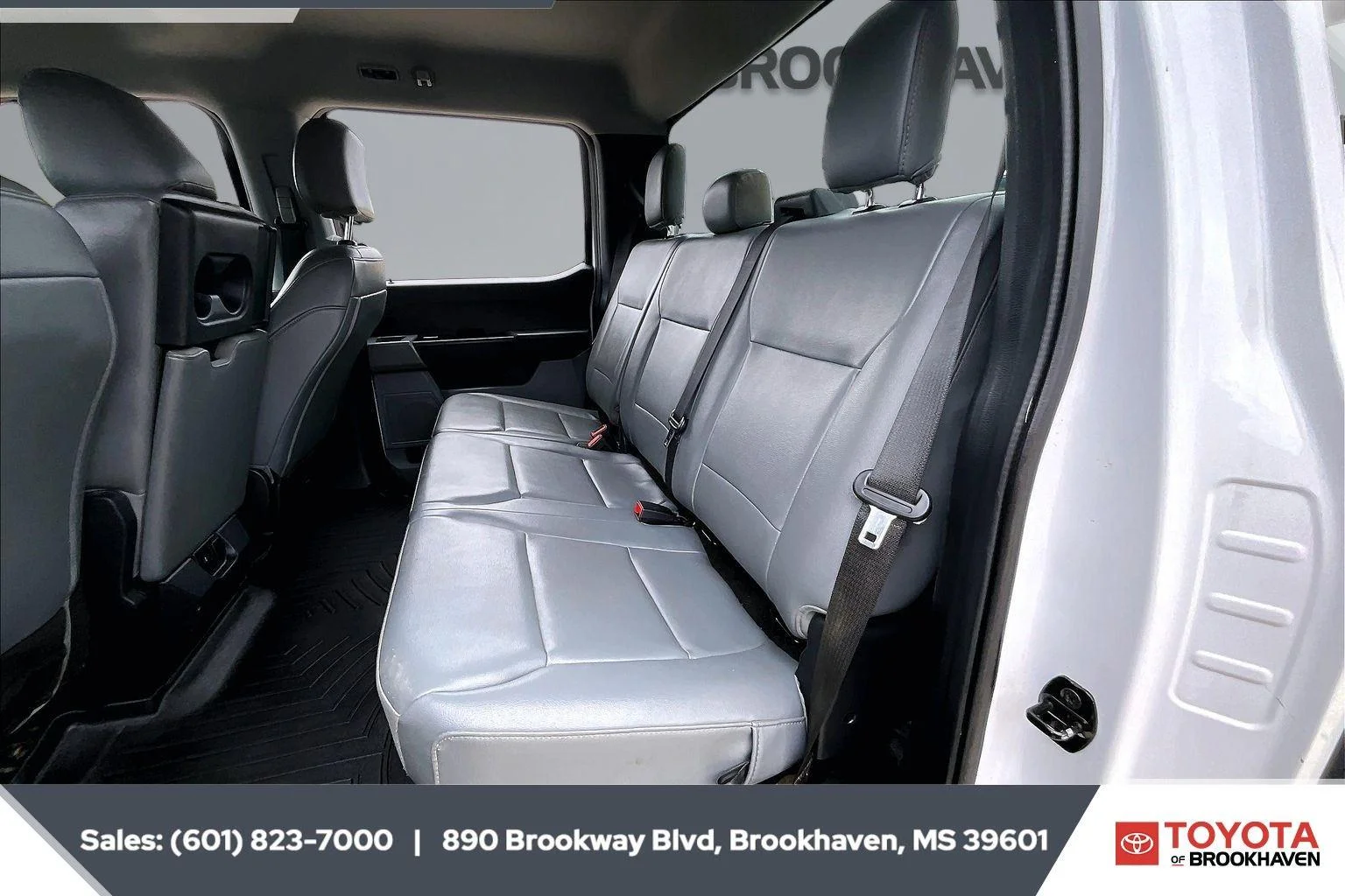 Used 2023 Oxford White Ford XL image 19