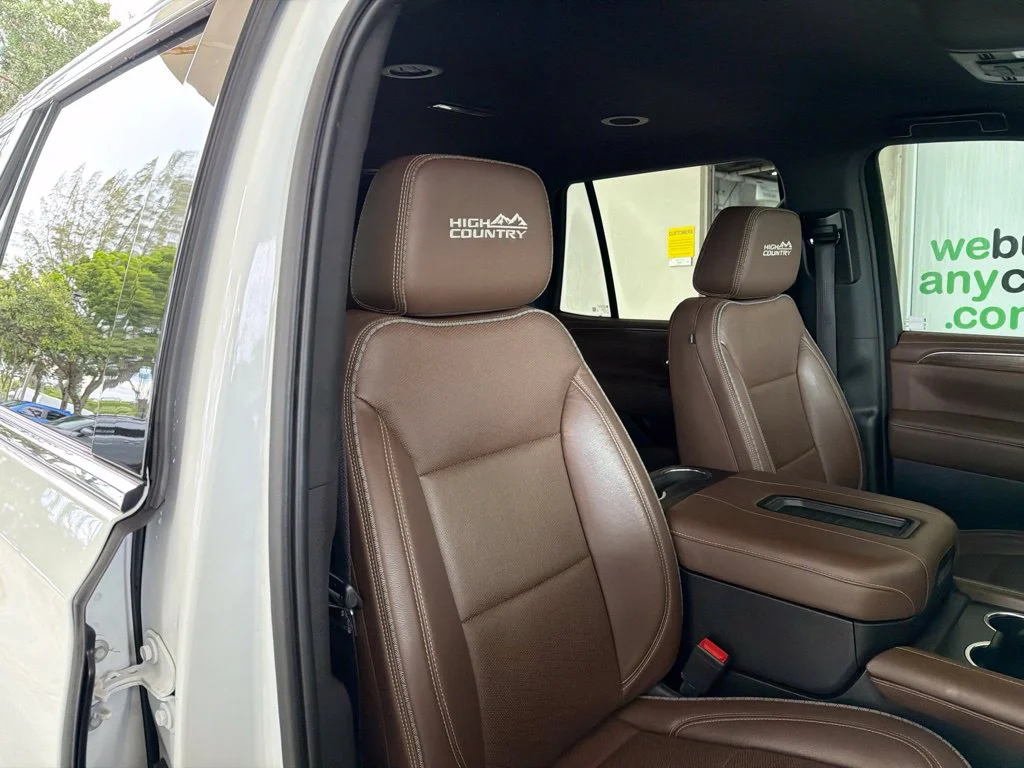 Used 2022 White Chevrolet High Country image 20