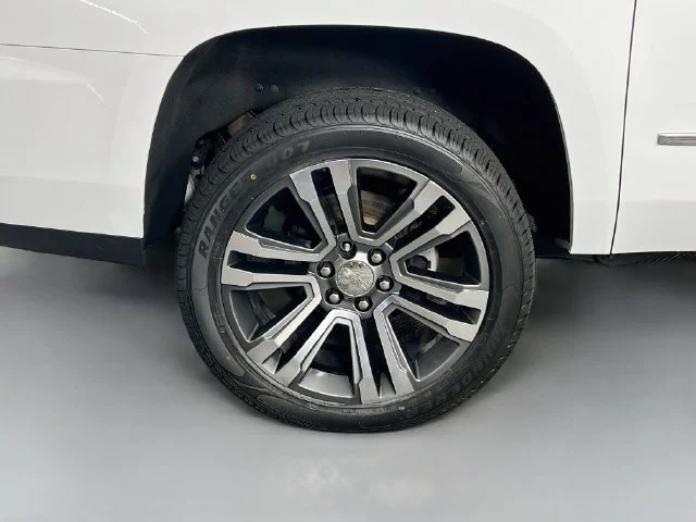 Used 2019 White GMC Denali image 42