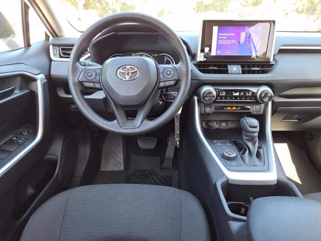 Used 2025 White Toyota LE image 7
