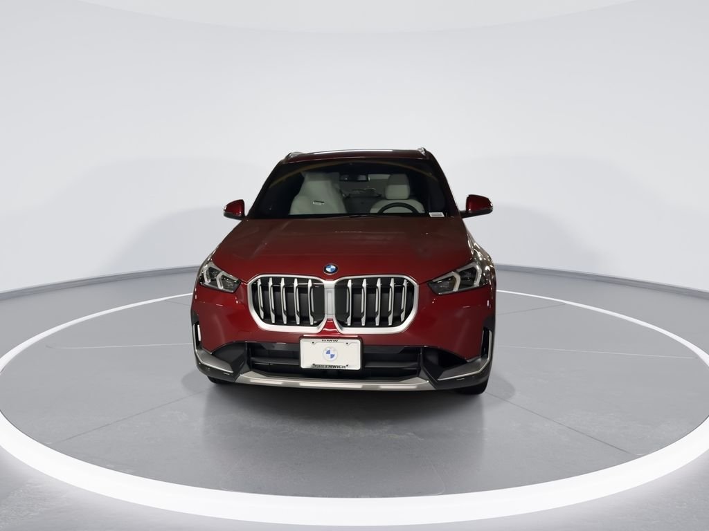 Used 2026 Red Metallic BMW xDrive28i image 3