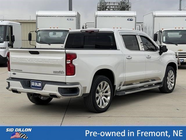 Used 2021 Iridescent Pearl Tricoat Chevrolet High Country image 4