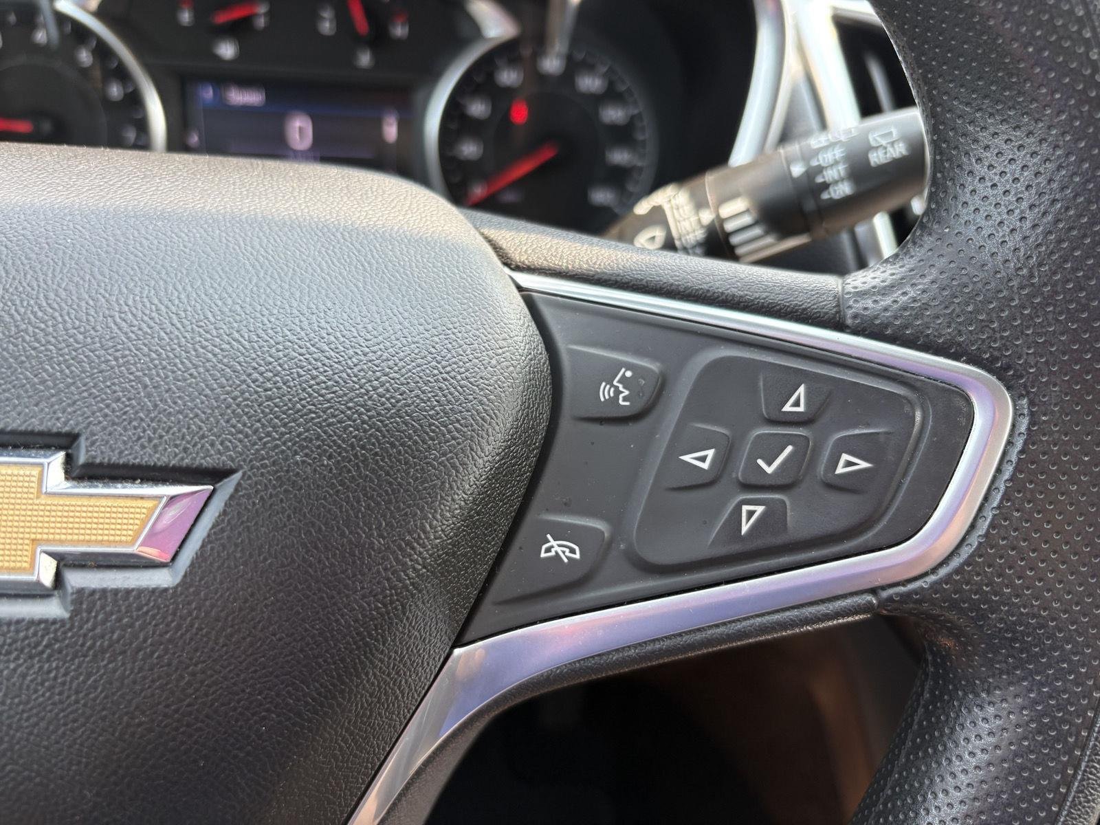 Used 2022 Iron Gray Metallic Chevrolet LT image 25