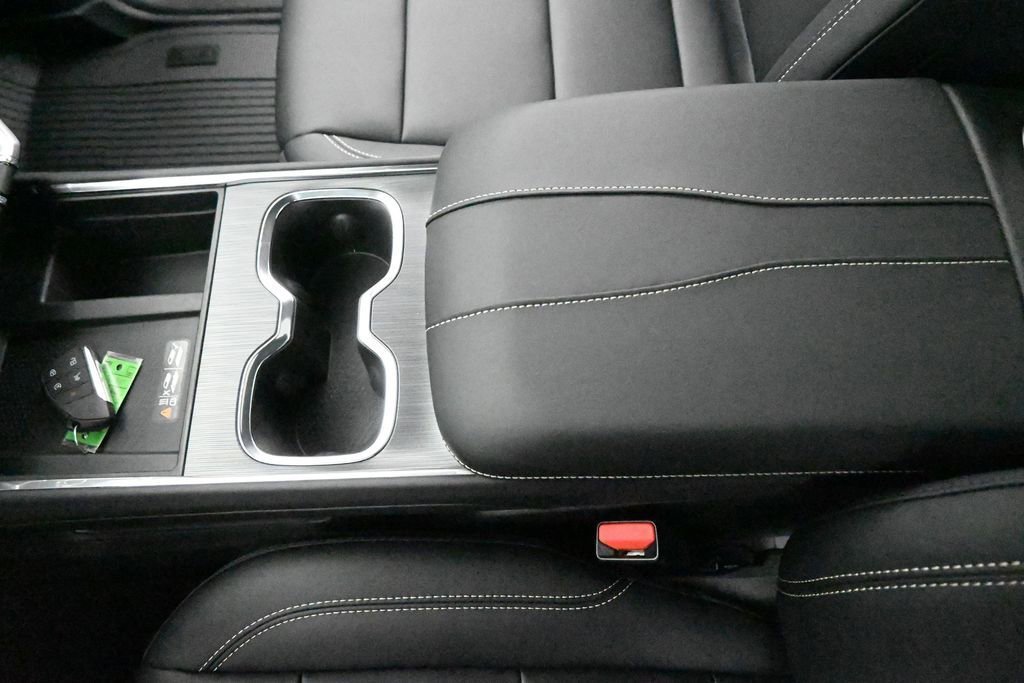 2026 GMC Acadia Elevation - Photo 14