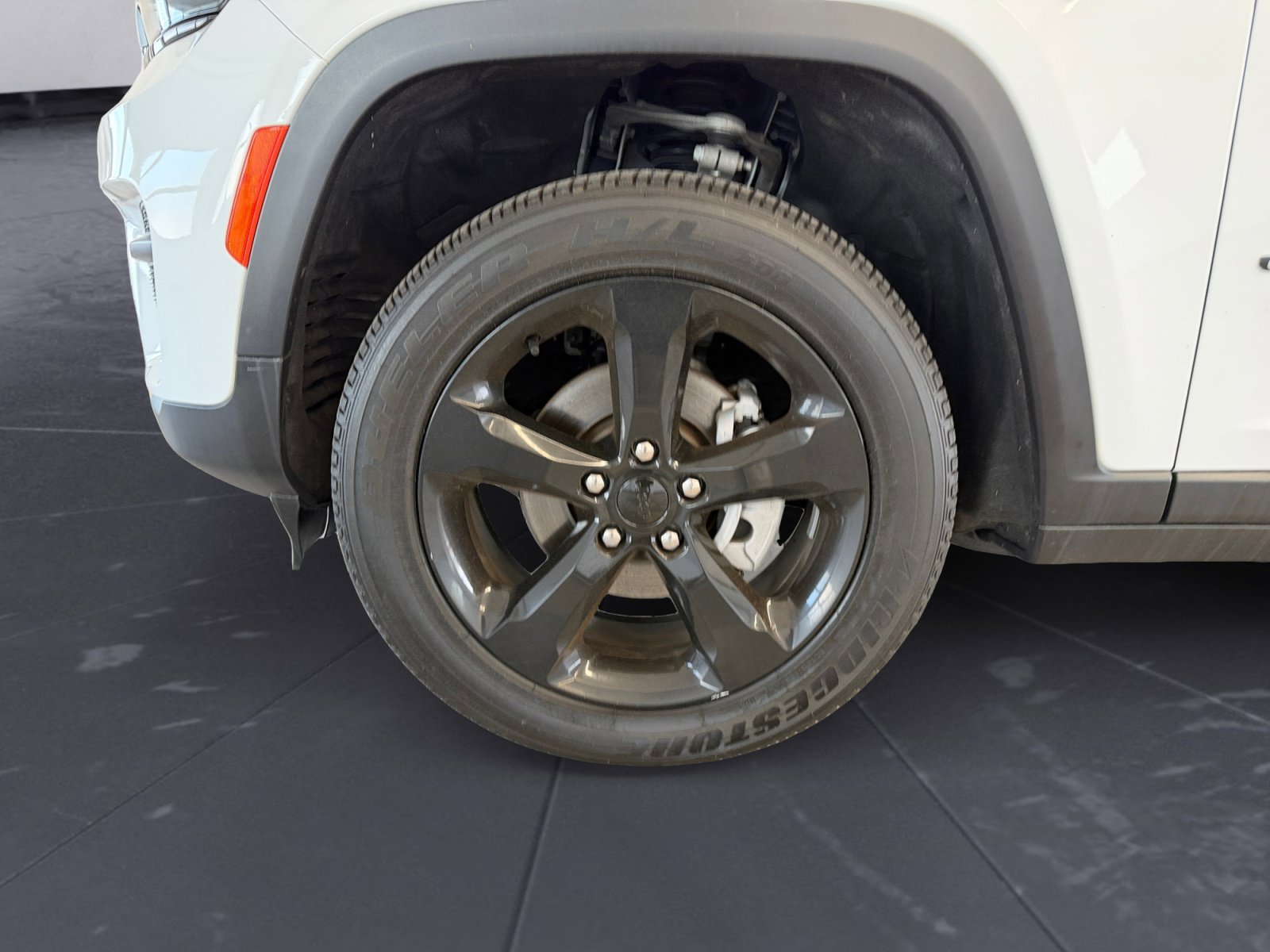 Certified Used 2023 Bright White Clearcoat Jeep Altitude image 44