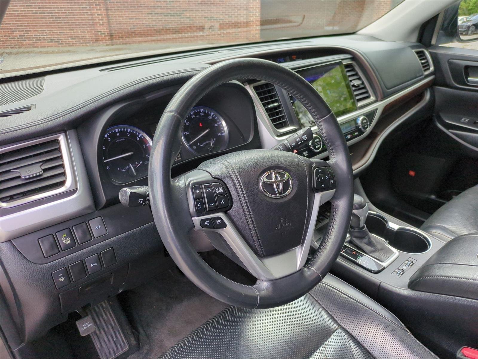 Used 2014 PREDAWN GRAY MICA TOYOTA  image 19