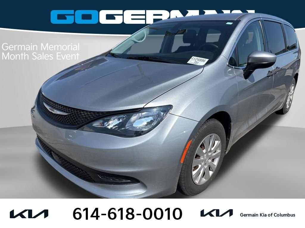 2021 Chrysler Voyager L's photo
