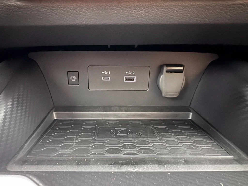 New 2026 Pearl White Tricoat Nissan 2.5 SR image 21