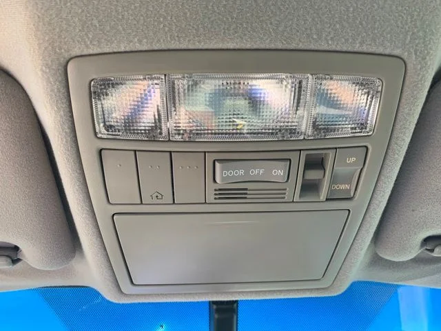 Used 2010 Black Toyota XLE image 37