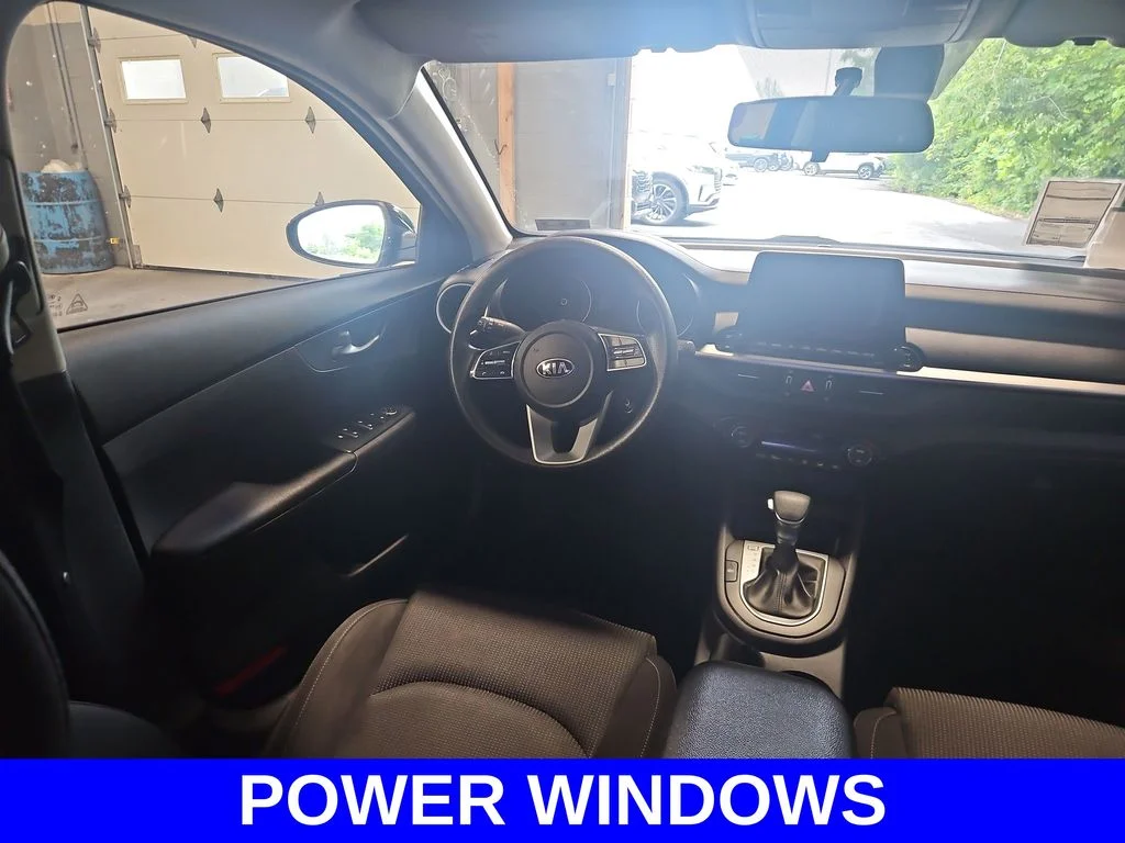 Used 2019 Black Kia LXS image 9