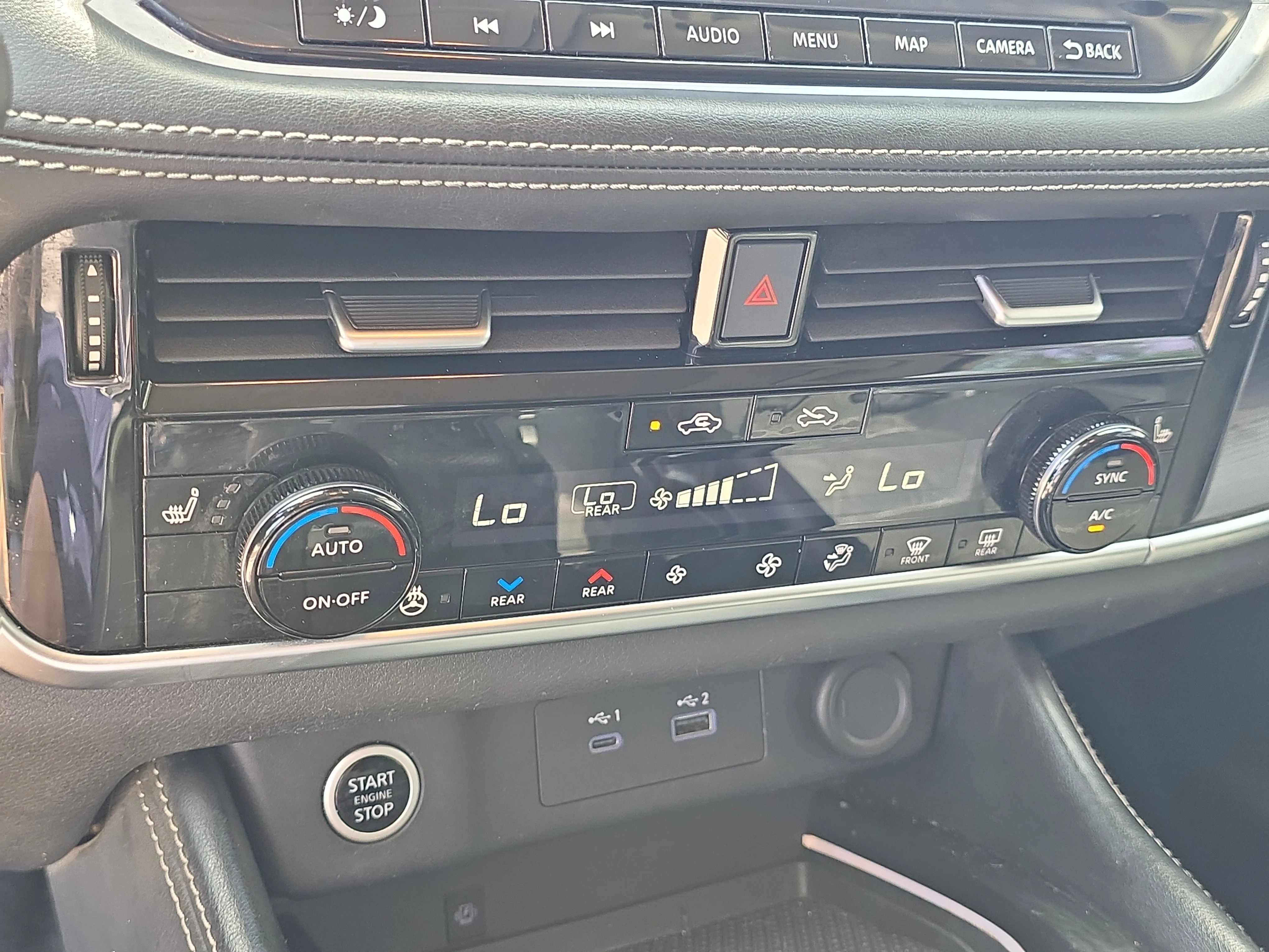 Certified Used 2023 Pearl White Tricoat Nissan Platinum image 26
