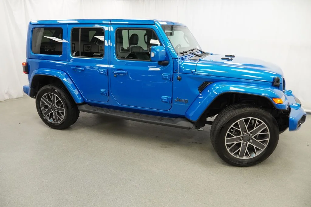 Used 2023 Blue Jeep High Altitude 4xe image 10