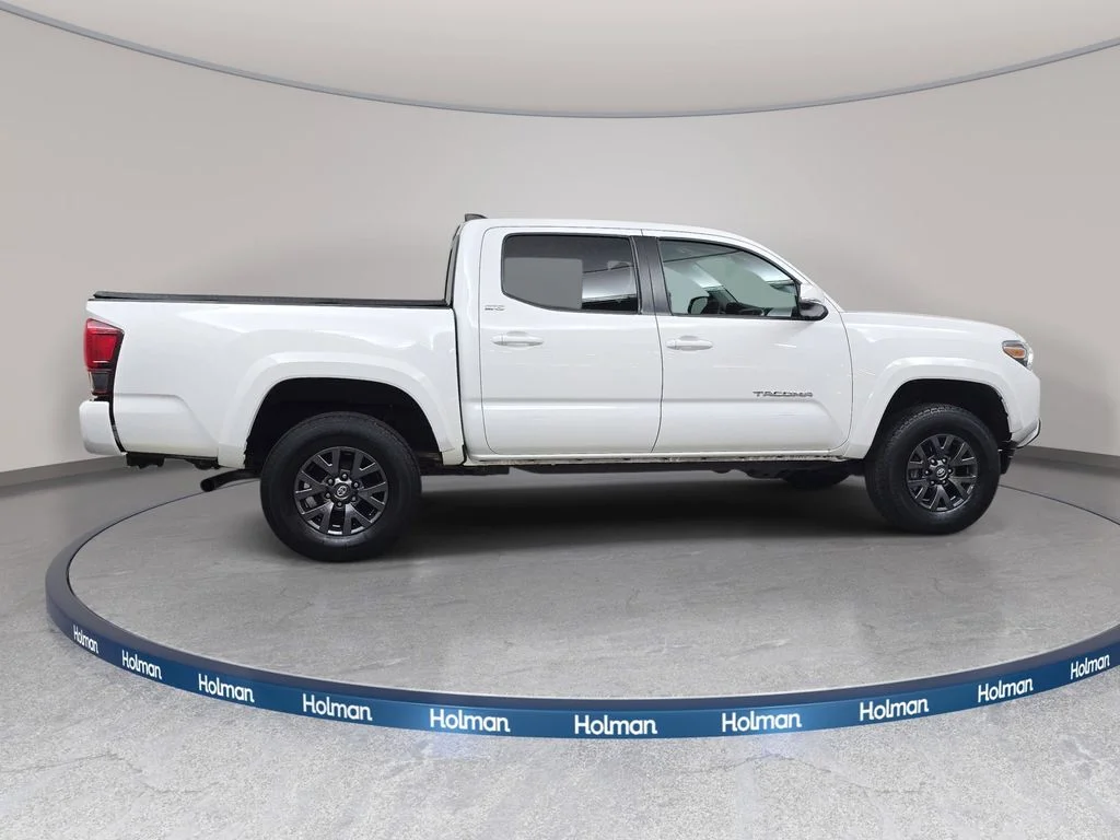 Used 2023 White Toyota SR5 image 5