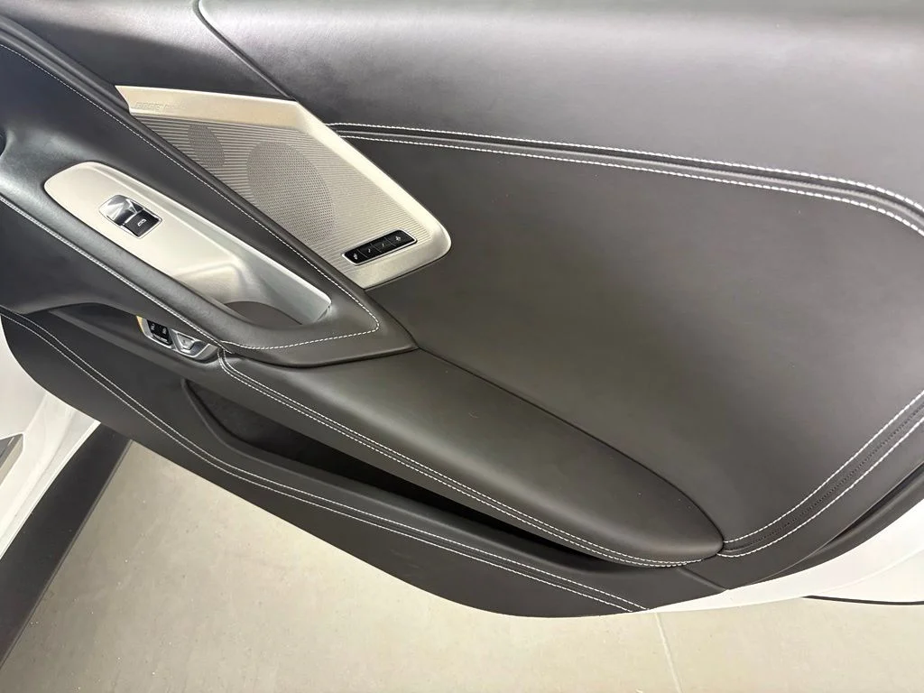 Used 2023 White Chevrolet Stingray image 40