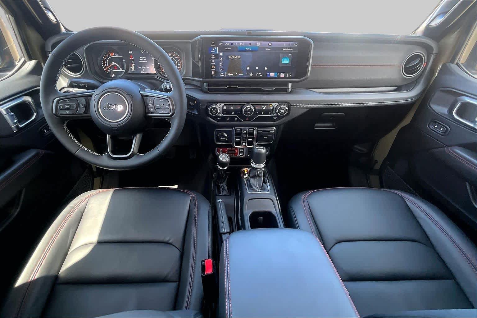 Used 2025 41 Jeep Rubicon image 16