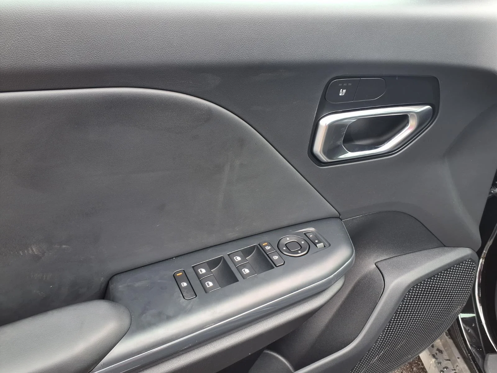 New 2026 Aurora Black Pearl Kia EX image 10