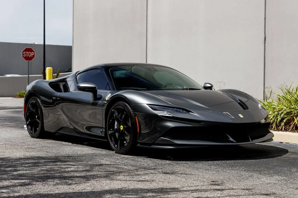 Used 2024 Grigio Silverstone Ferrari  image 34