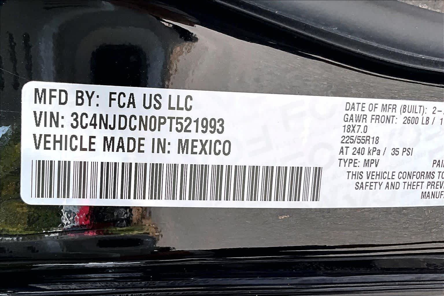 Used 2023 Diamond Black Crystal Pearlcoat Jeep Limited image 32