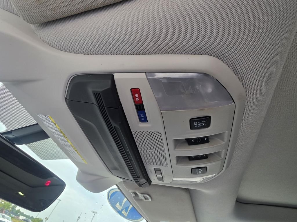 Used 2022 Gray Subaru Limited image 31