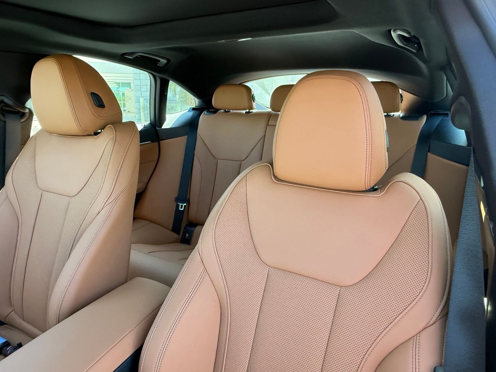 New 2026 Mineral White Metallic BMW eDrive40 image 22