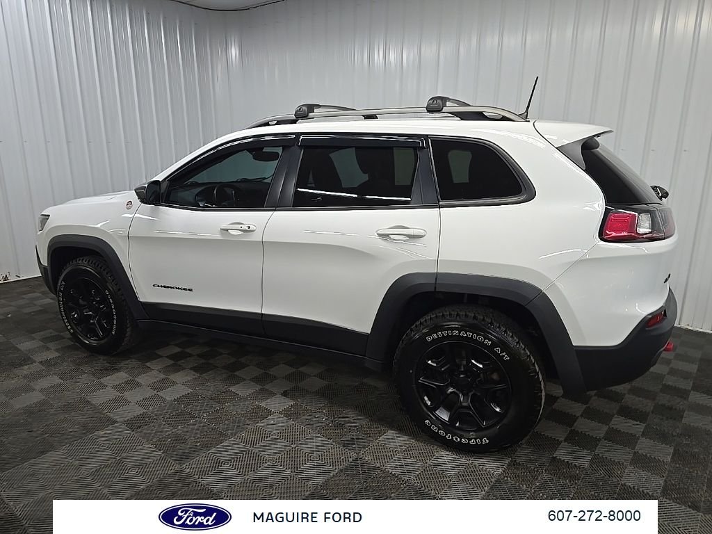 Used 2019 White Jeep Trailhawk image 5